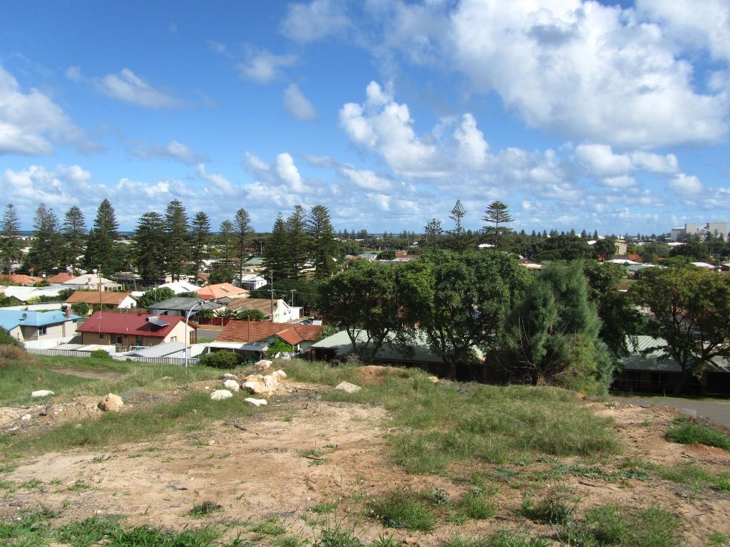 17 Hill Way, GERALDTON, WA 6530