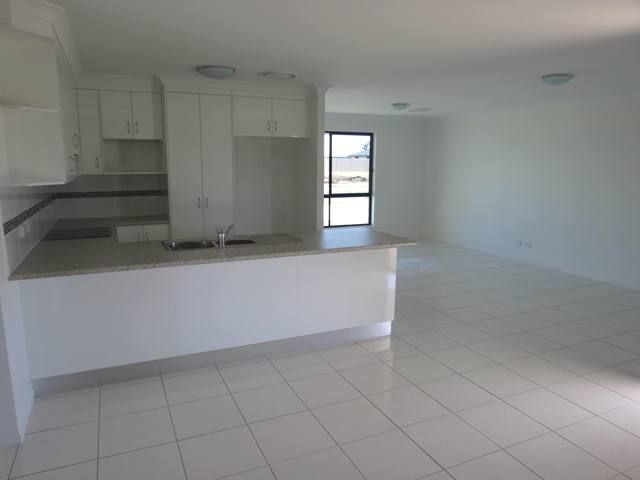35 THORNTON Street, EMERALD, QLD 4720