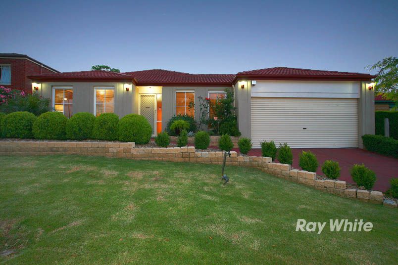 15 Ashton Rise, NARRE WARREN SOUTH, VIC 3805