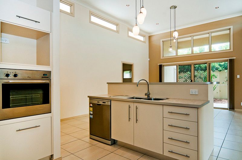75 East Quay Drive, BIGGERA WATERS, QLD 4216
