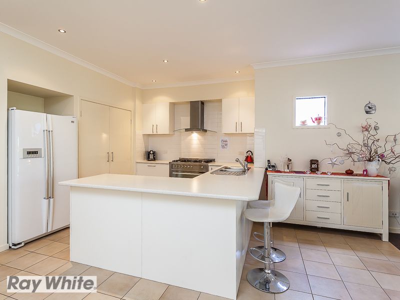 16 Picabeen Court, NORTH LAKES, QLD 4509
