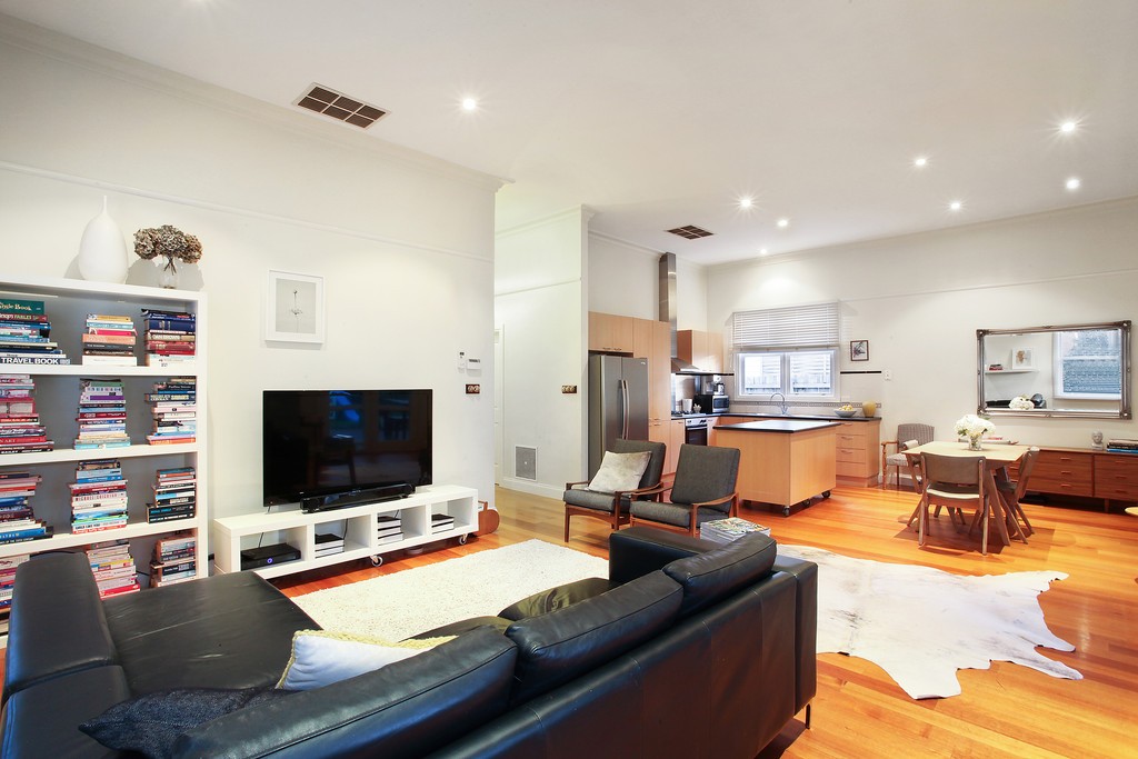 17 Latrobe Street, HUGHESDALE, VIC 3166