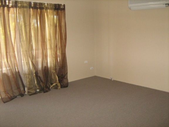 29 Phyllis Street, EASTERN HEIGHTS, QLD 4305