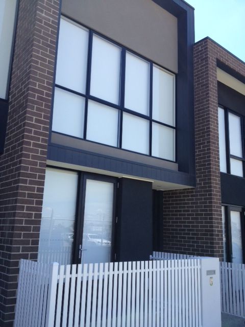 5 Olsens Walk, MILL PARK, VIC 3082