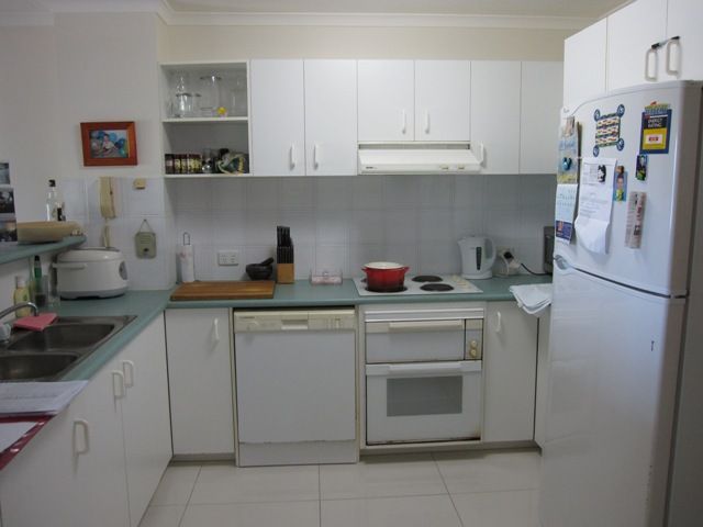 2/205 Bradman Avenue, MAROOCHYDORE, QLD 4558