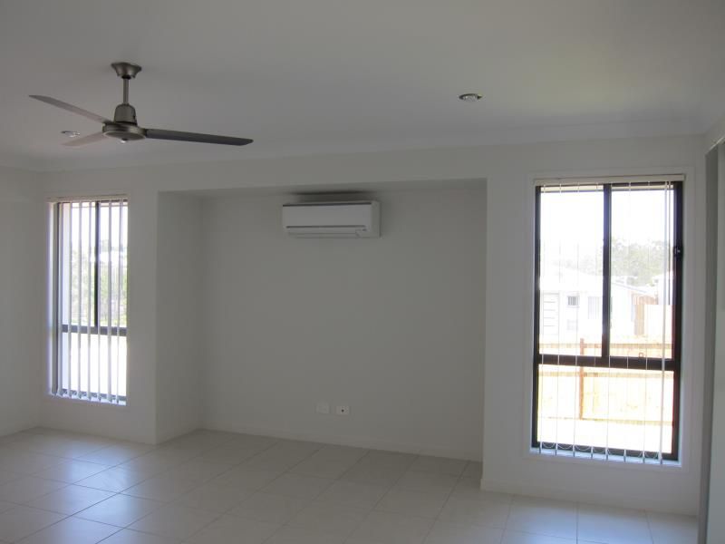 25 Hallvard Crescent, AUGUSTINE HEIGHTS, QLD 4300
