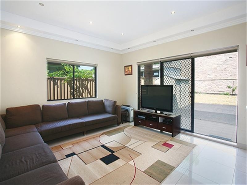10 Alexandra Street, TURRELLA, NSW 2205