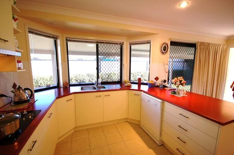 34 Ferrari Street, LAWNTON, QLD 4501