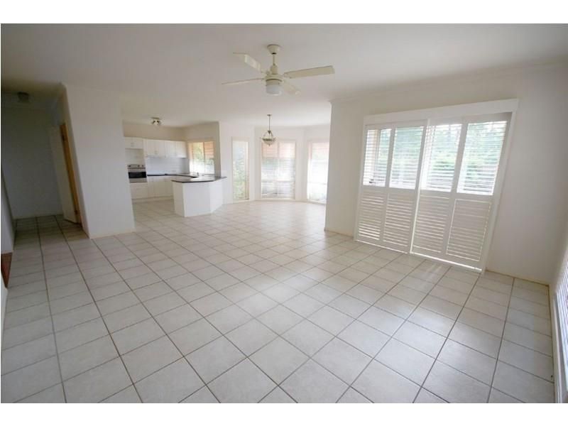 25 Cosby Place, MCDOWALL, QLD 4053