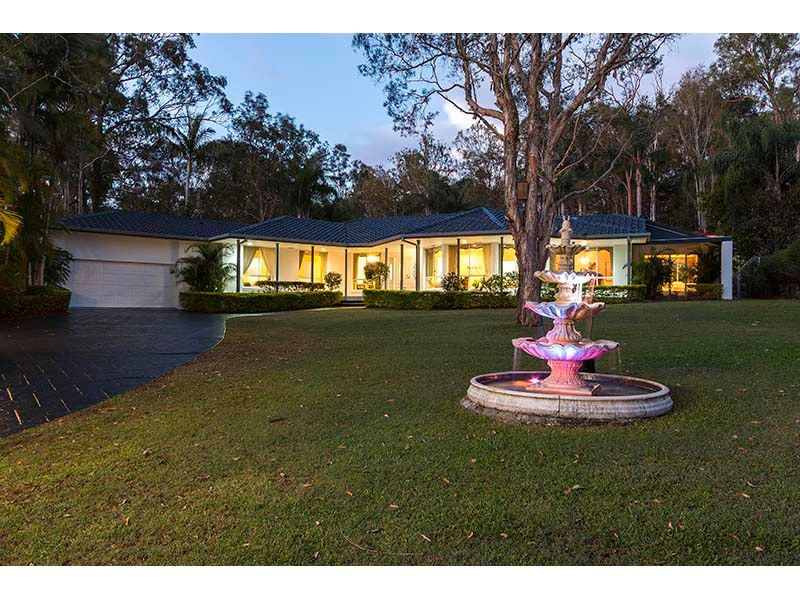 6 Colo Court, HELENSVALE, QLD 4212
