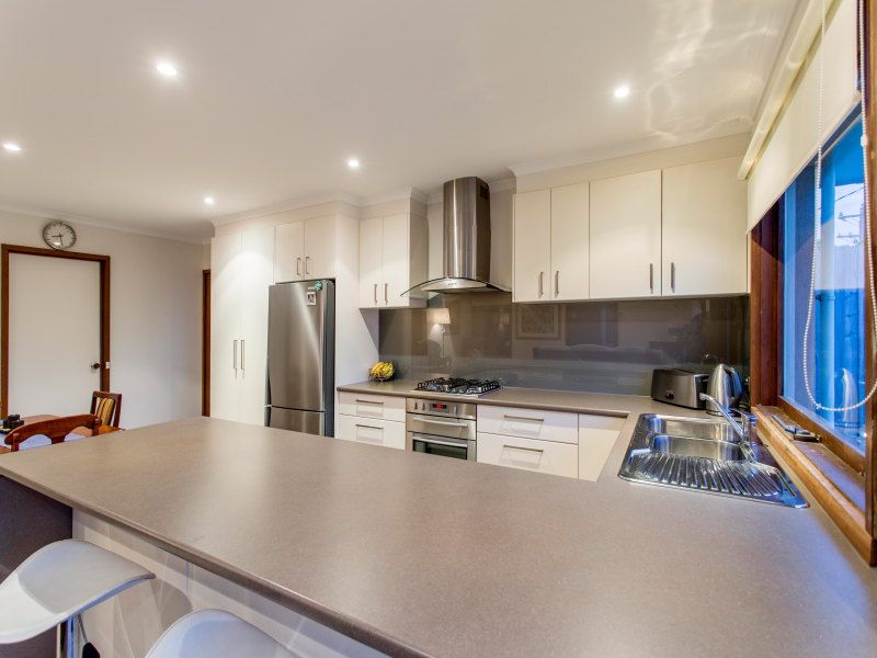 9 Minton Drive, FRANKSTON, VIC 3199