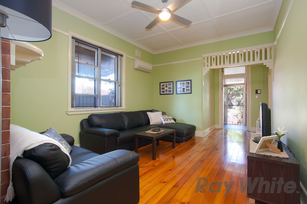 11 George Street, MAYFIELD, NSW 2304