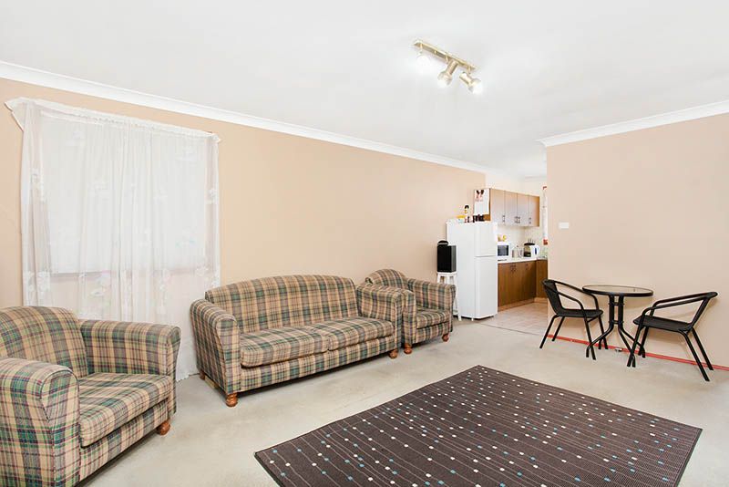 2/42 Loftus Drive, BARRACK HEIGHTS, NSW 2528
