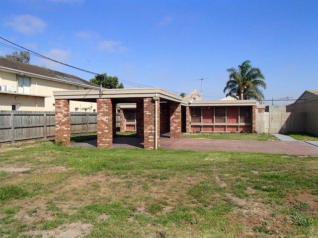 13 Clover Street, LARA, VIC 3212