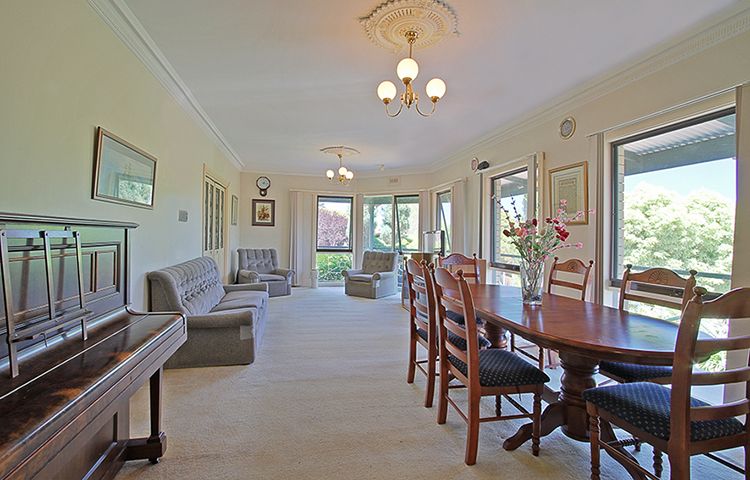 14 Patrick Close, GREENSBOROUGH, VIC 3088