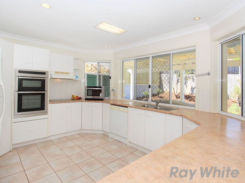 32 Redford Crescent, McDowall, QLD 4053