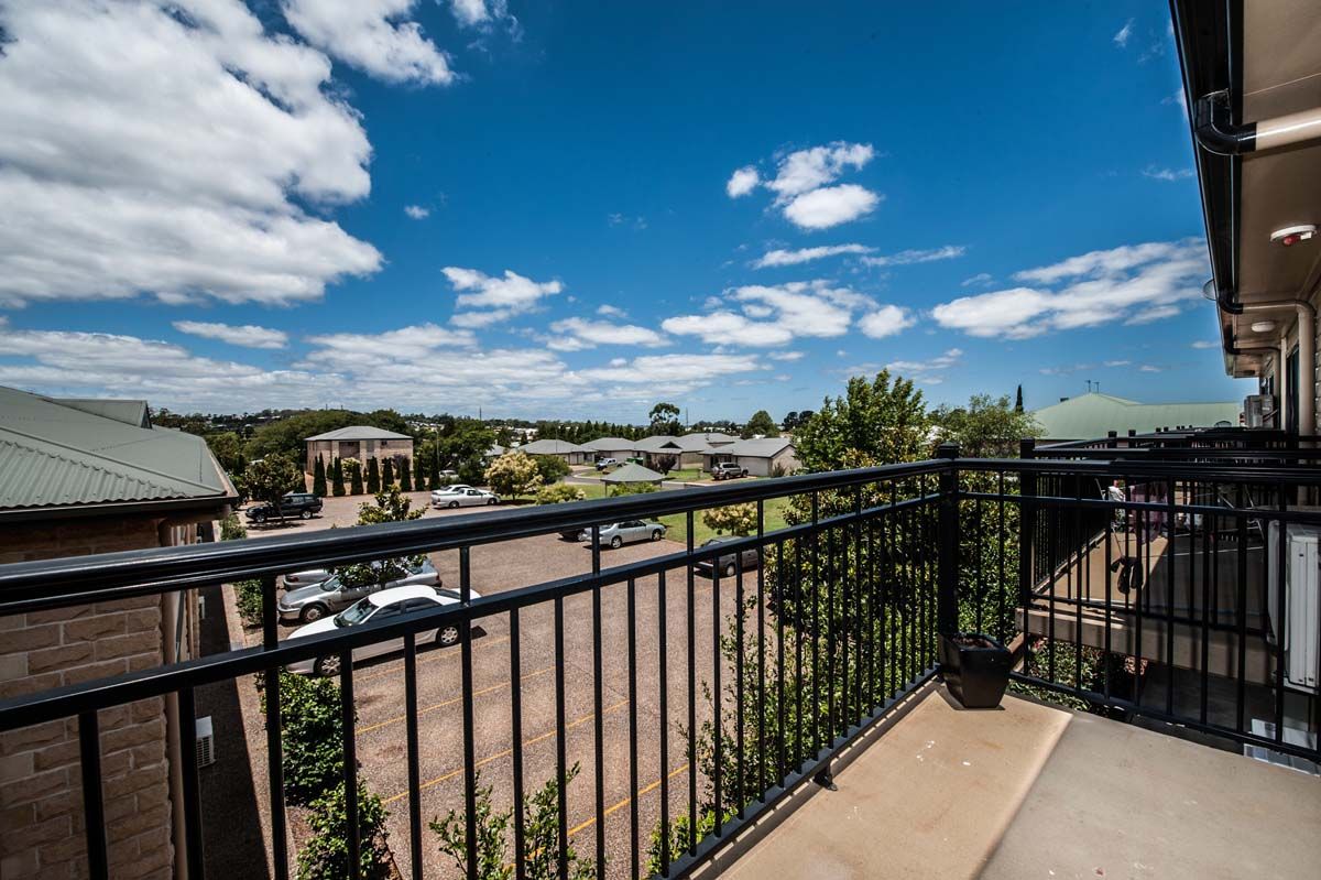 Unit 18 1-3 Uniplaza Court, Kearneys Spring, QLD 4350