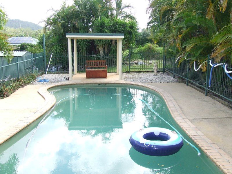 35 Parkview Road, GLASS HOUSE MOUNTAINS, QLD 4518