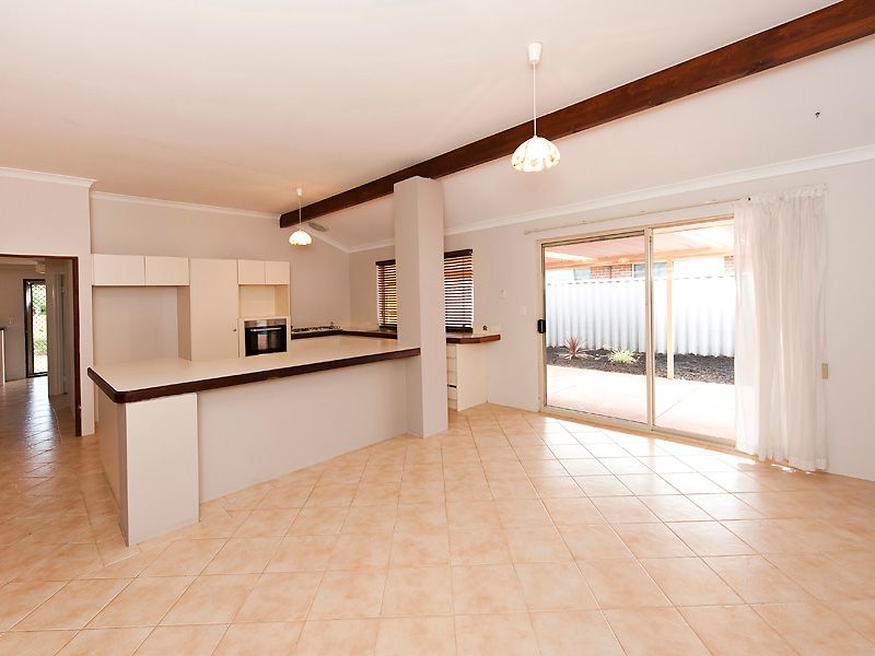 22 Strasbourg Ramble, PORT KENNEDY WA 6172