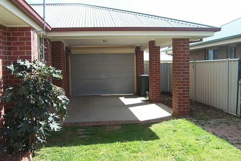 2 Alfred Avenue, ECHUCA, VIC 3564