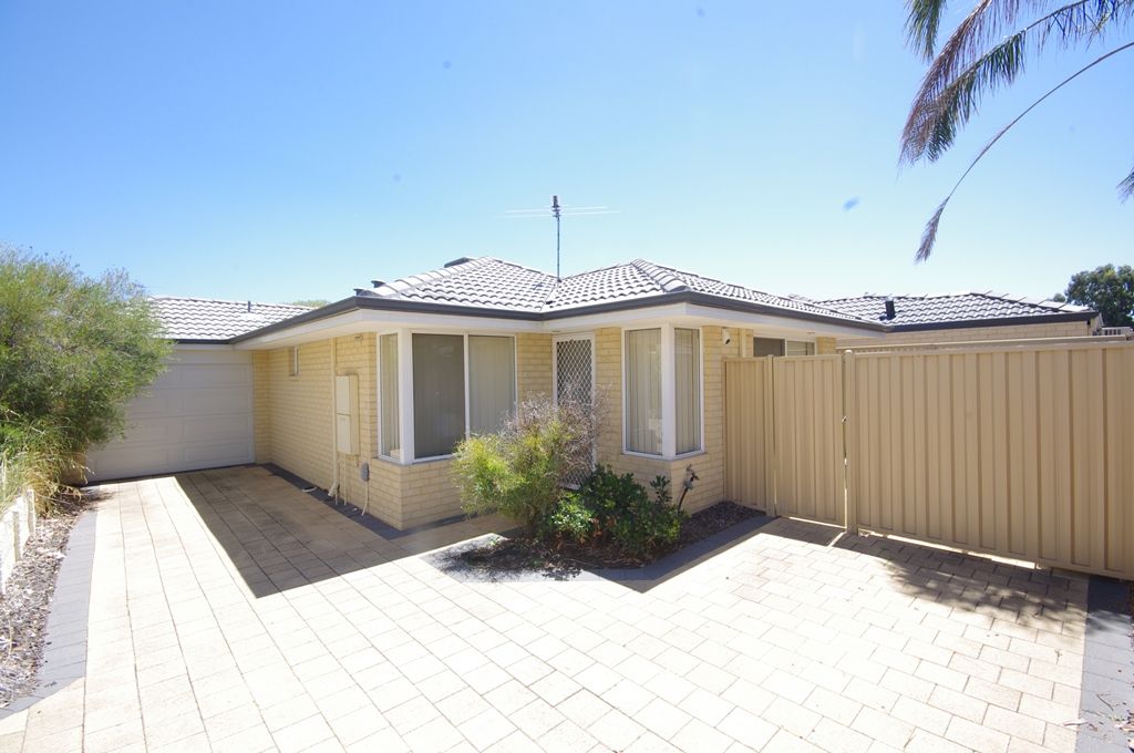 17b Robertsbridge Road, NOLLAMARA, WA 6061