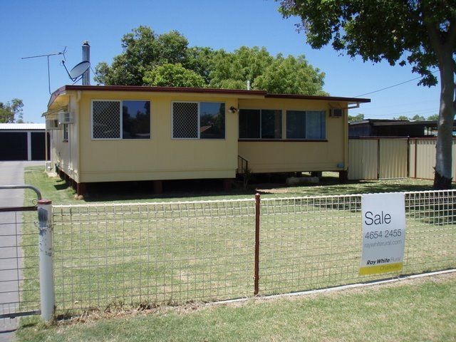 22  Watson Street, CHARLEVILLE QLD 4470