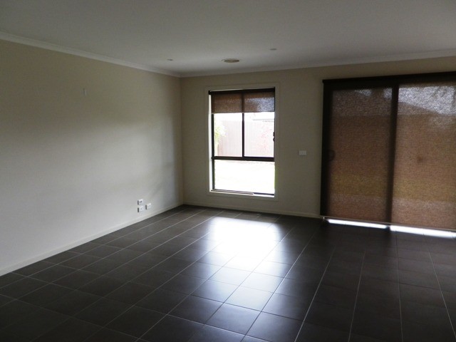 9 Melzak Way, BERWICK, VIC 3806