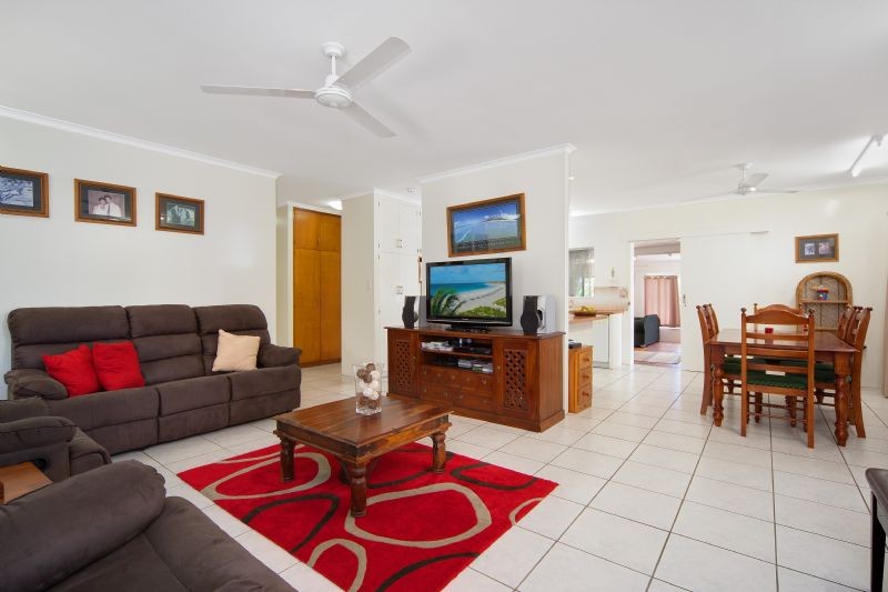 14 Cambrian Avenue, SMITHFIELD, QLD 4878