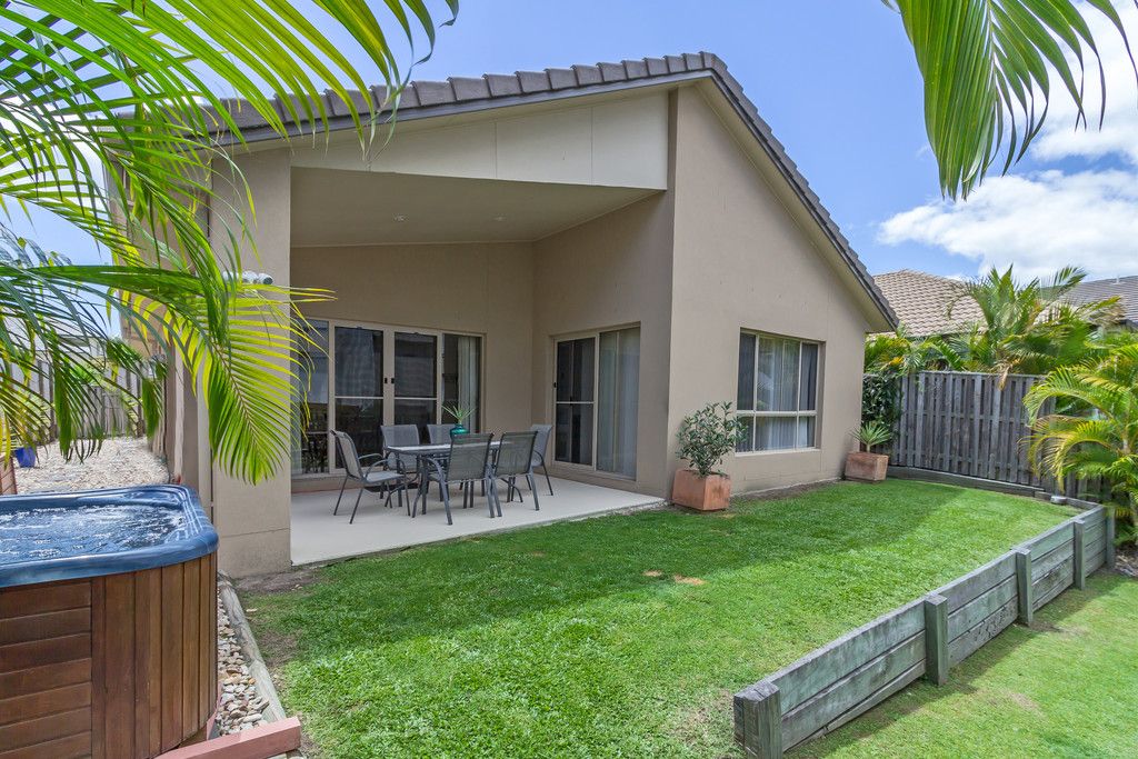 3 Saleya Drive, VARSITY LAKES QLD 4227
