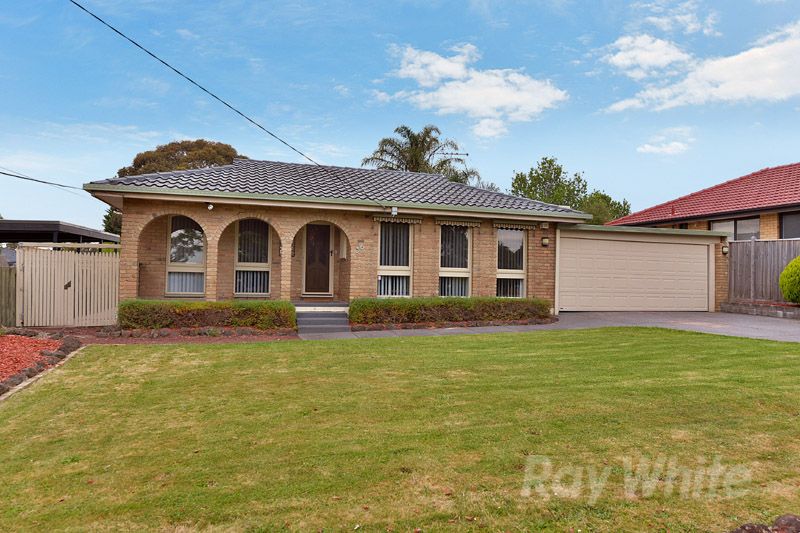 36 Johnson Drive, FERNTREE GULLY, VIC 3156