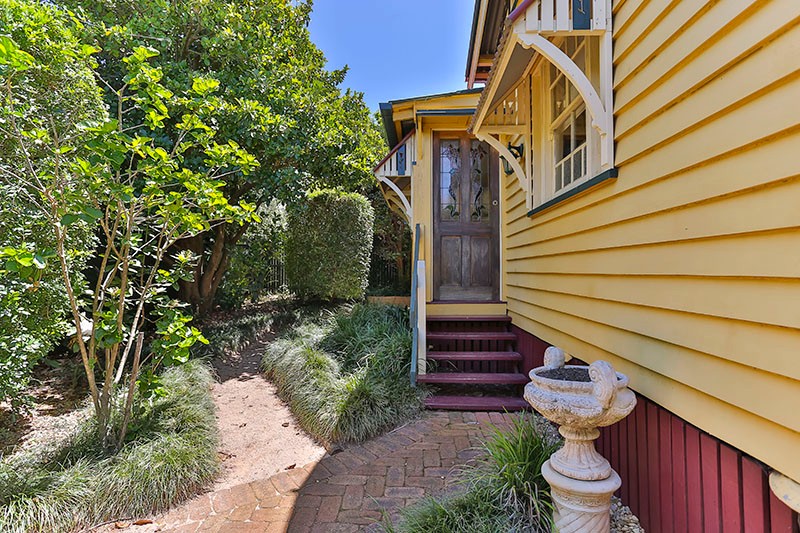 122a Stuart Street, MOUNT LOFTY, QLD 4350
