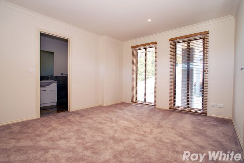 4/14 McNabb Street, BERWICK, VIC 3806