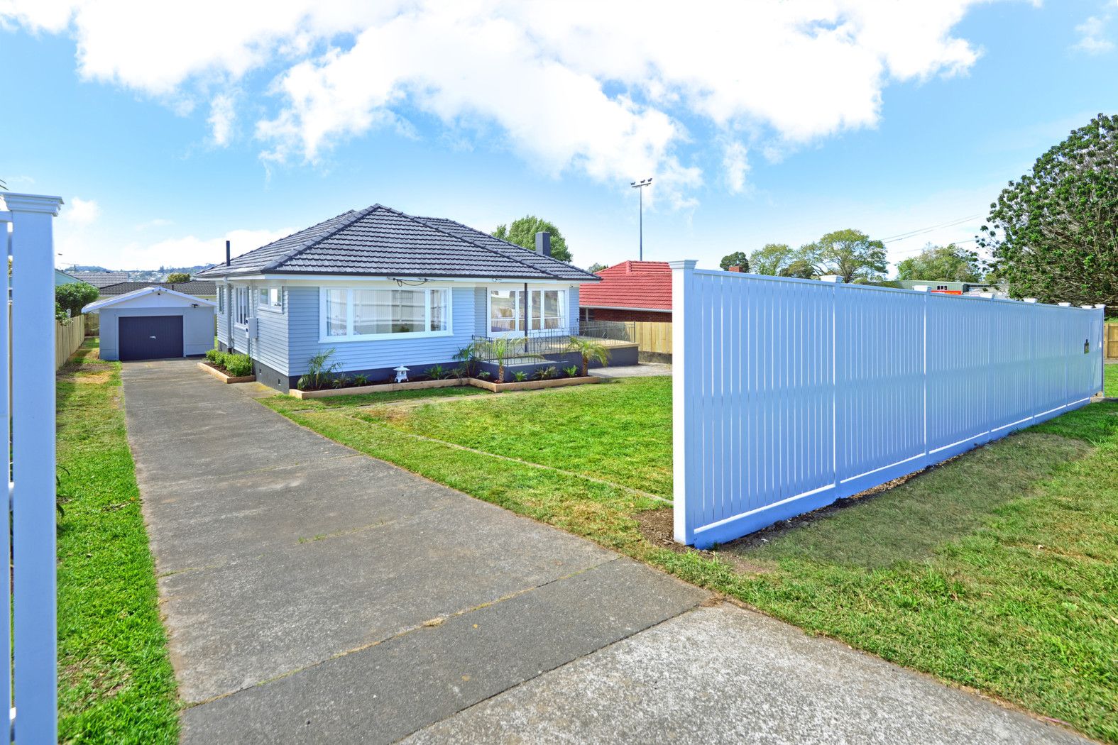 20 McIntyre Road, Mangere Bridge, Manukau City