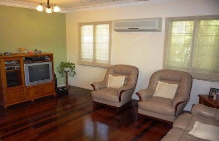 102 Marshall Road, HOLLAND PARK, QLD 4121