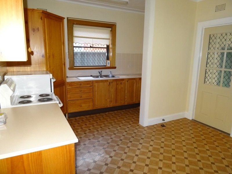 9 Hobbs Street, KINGSGROVE, NSW 2208