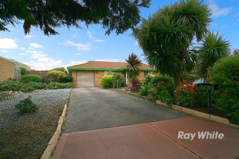 6 Bamboo Court, CRANBOURNE NORTH, VIC 3977