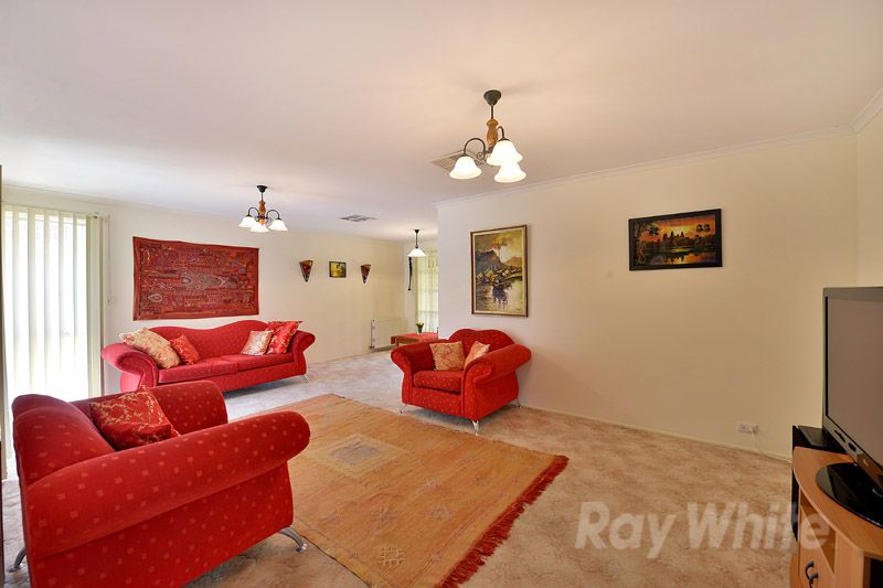 133 Windermere Drive, FERNTREE GULLY, VIC 3156