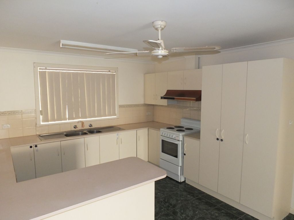 18 North Street, PORT WAKEFIELD, SA 5550