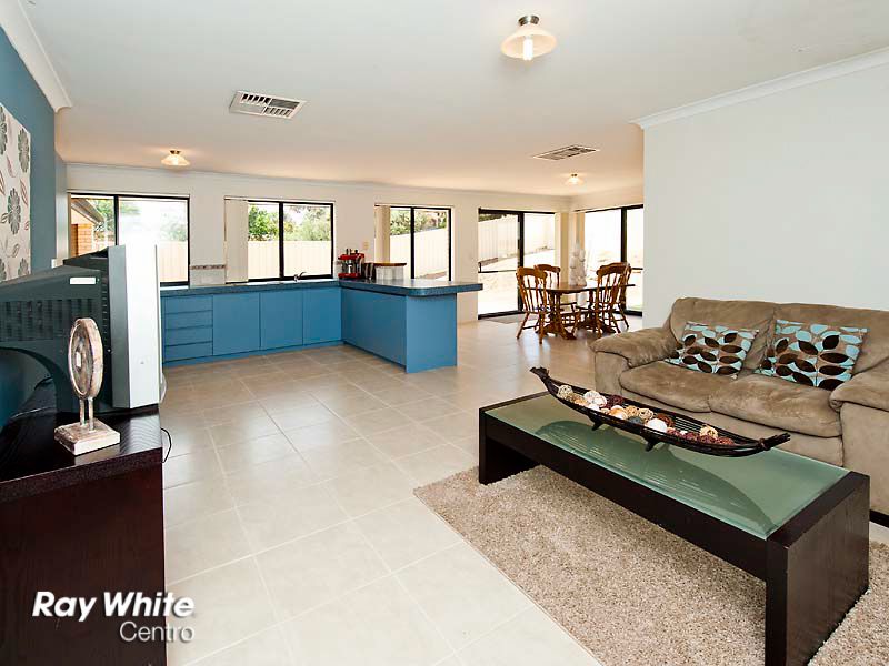 22 Tamarisk Drive, HALLS HEAD WA 6210