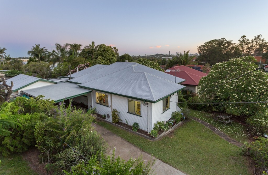 15 Caloola Street, STAFFORD, QLD 4053