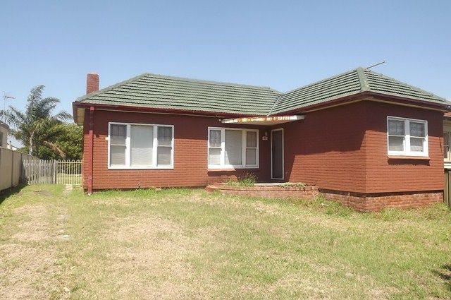 99 Reddall Parade, LAKE ILLAWARRA NSW 2528
