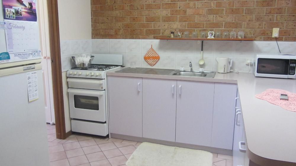 1/403 Griffith Road, LAVINGTON, NSW 2641