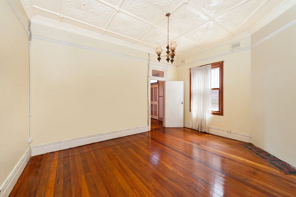 100 Newington Road, MARRICKVILLE, NSW 2204