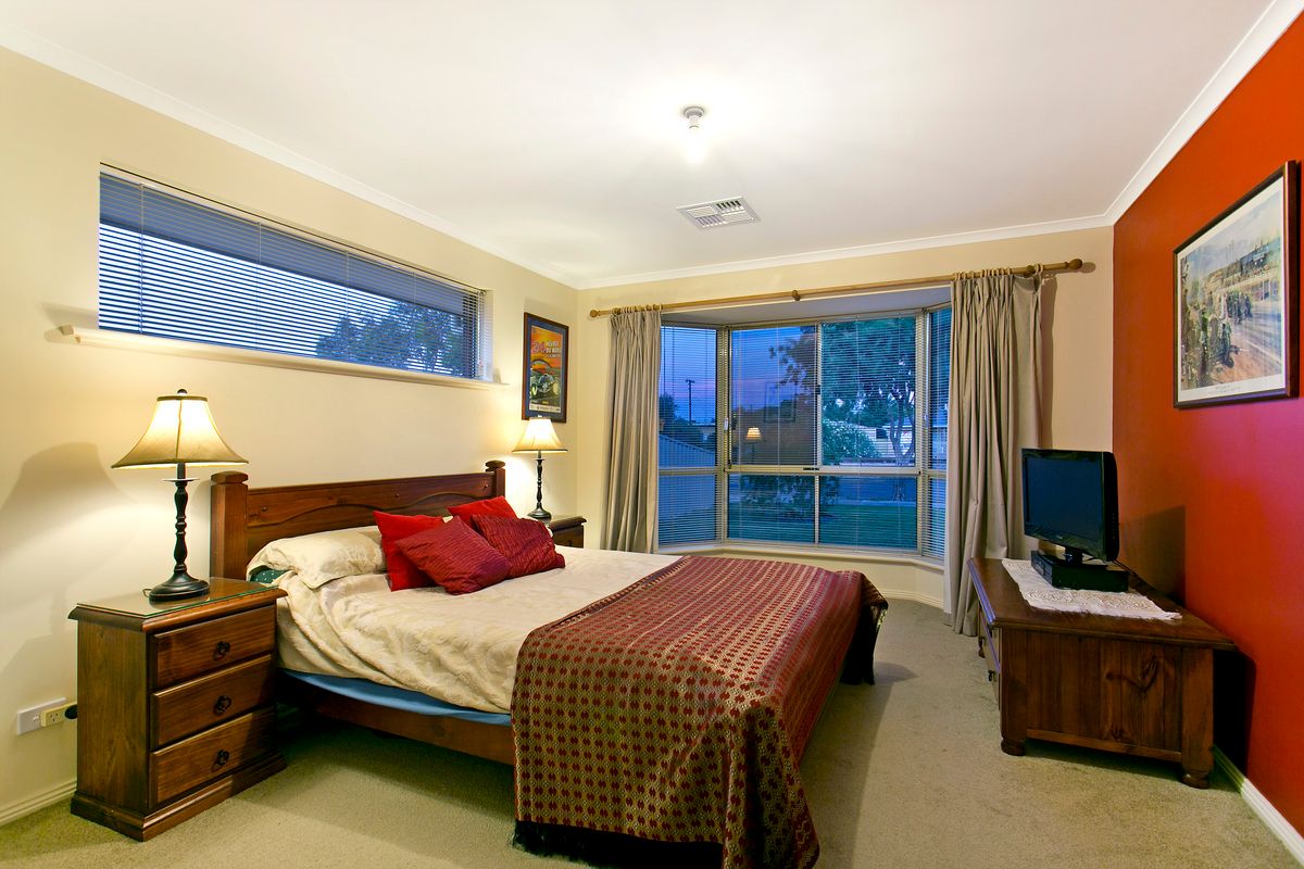 299 Railway Terrace, TAPEROO, SA 5017