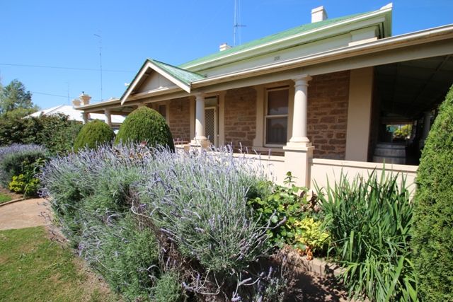 30 Victoria Road, CLARE, SA 5453