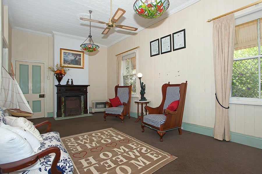 6 Christmas Street, North Toowoomba, QLD 4350