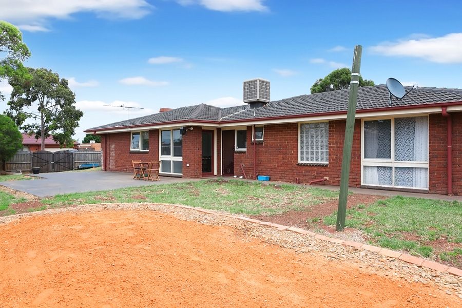 88 Westmelton Drive, MELTON WEST, VIC 3337