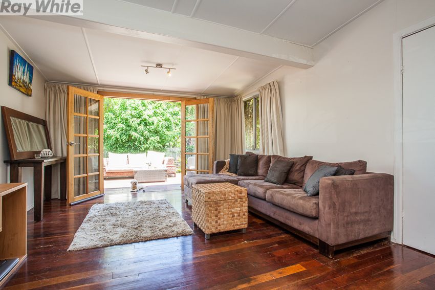 20 Brighton Street, WOODY POINT, QLD 4019