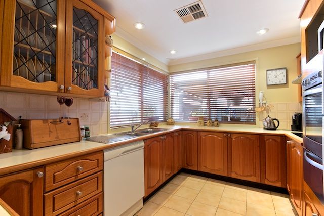11 Bancroft Road, ABBOTSBURY, NSW 2176