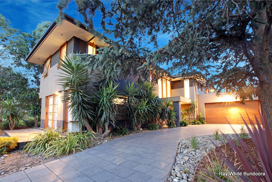 26 Linaker Drive, MACLEOD, VIC 3085